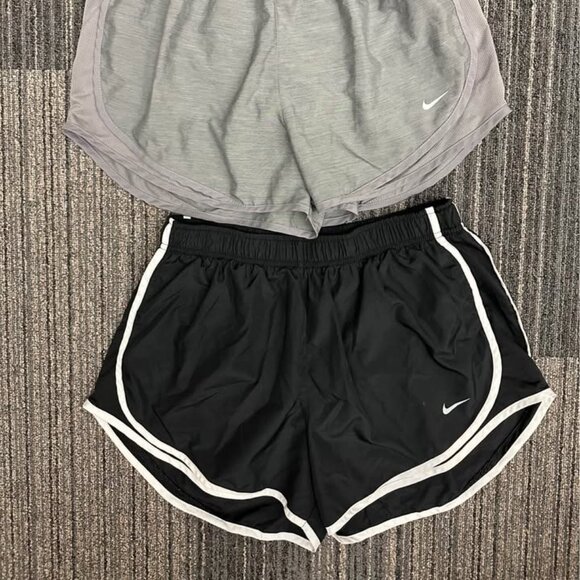 Women’s Nike Shorts (2 pairs) Tempo Dri Fit Mid Rise 3" Lined Running Shorts LG - Picture 5 of 5